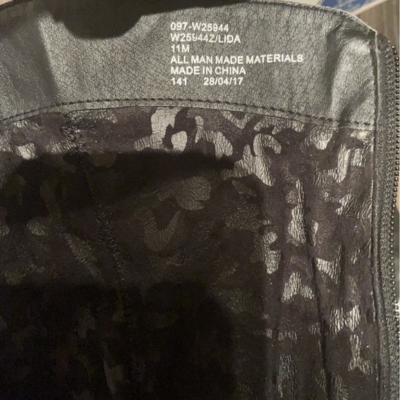 White Mountain knee length black books size 11 - Picture 4 of 4